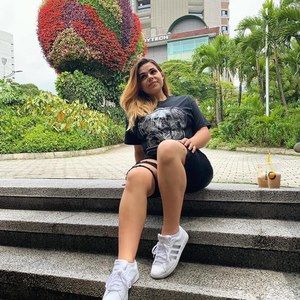 Meet your Posher, Cass